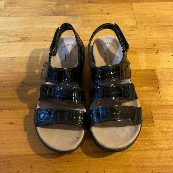 Clarks Shoes - Clark’s Black leather sandals.